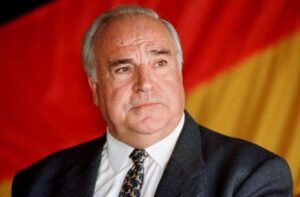 Helmut Kohl Öldü